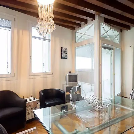 Wonderful View Over Venetian Lagoon Apartment