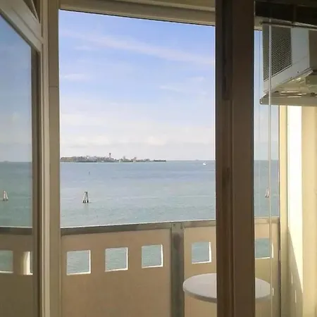 Wonderful View Over Venetian Lagoon شقة